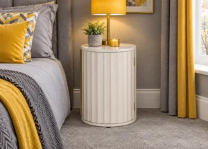 Lilly Bedside Right