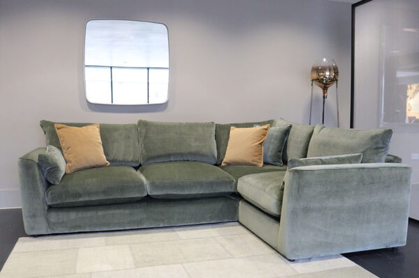 Lounge sofas & chairs