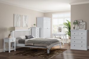 Jessie 3 over 4 Chest